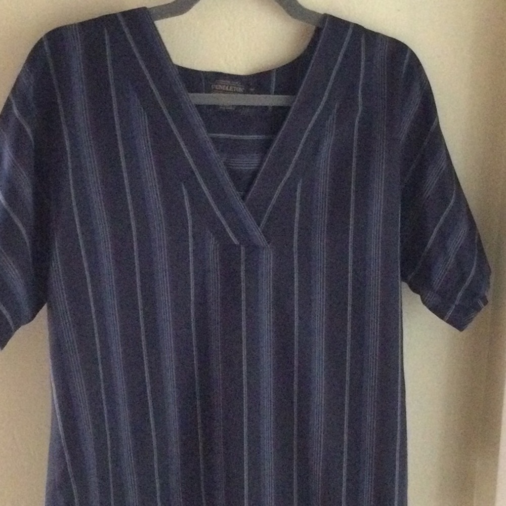 Pendleton navy top